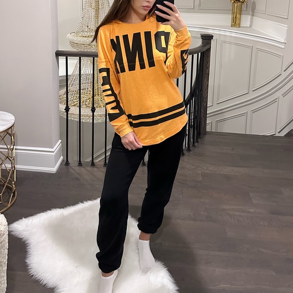 Victoria Secret Pink Oversized Sweater - Picture 2 of 9